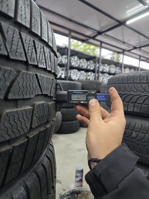 4 Броя 255/35/20 2xContinental 2xDunlop 6,2mm