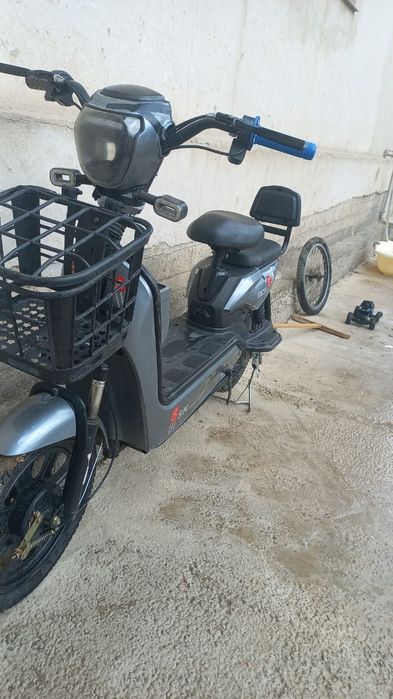 Продам скутер уступка будет