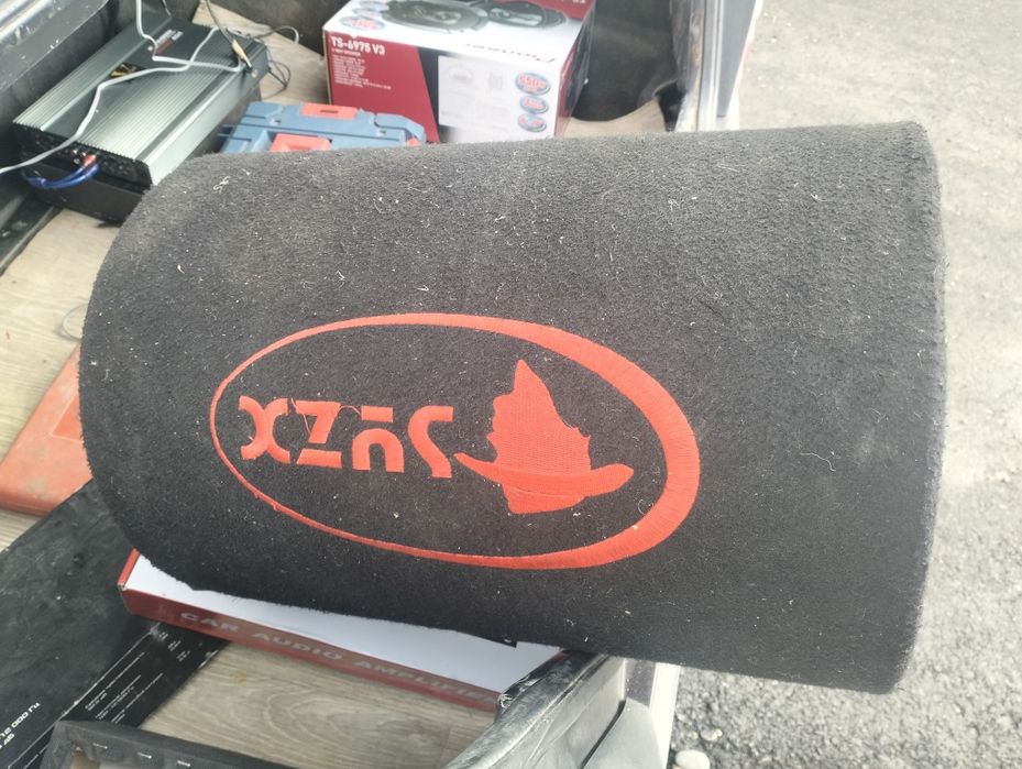 Сабвуфер большой