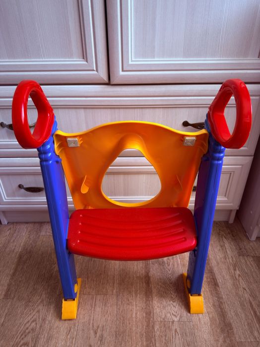 Стульчик для унитаза со ступенькой