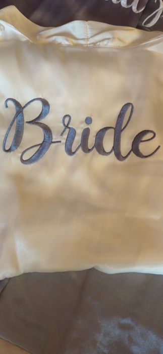 Халат за моминско парти с бродерия