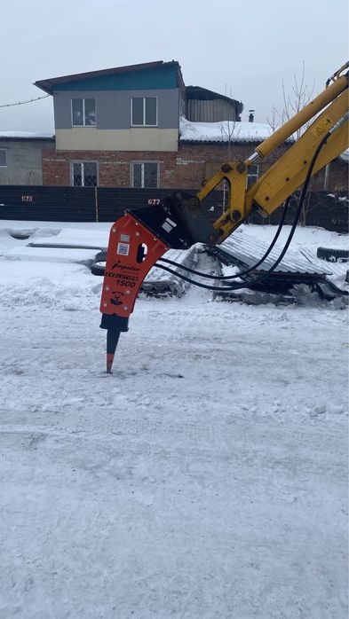 Отбойный молоток. Гидромолот услуги