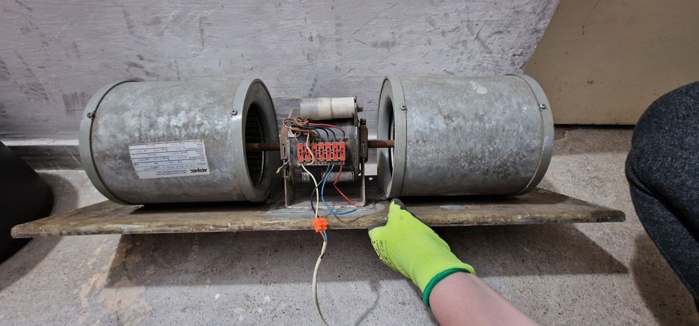 Exhaustor cu 2 turbine