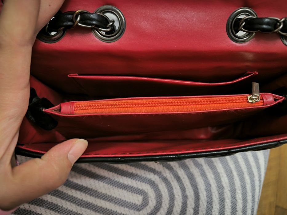 Продаётся сумочка б/у