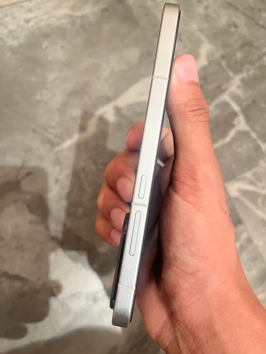 Poco f7 Silver продам