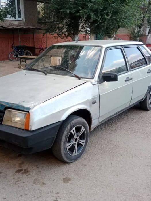 Продам машину 21099