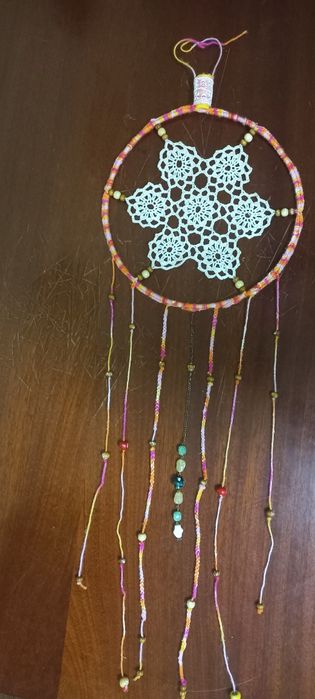 Decor unicat pt. geam sau perete, mandale,cu mileu croșetat