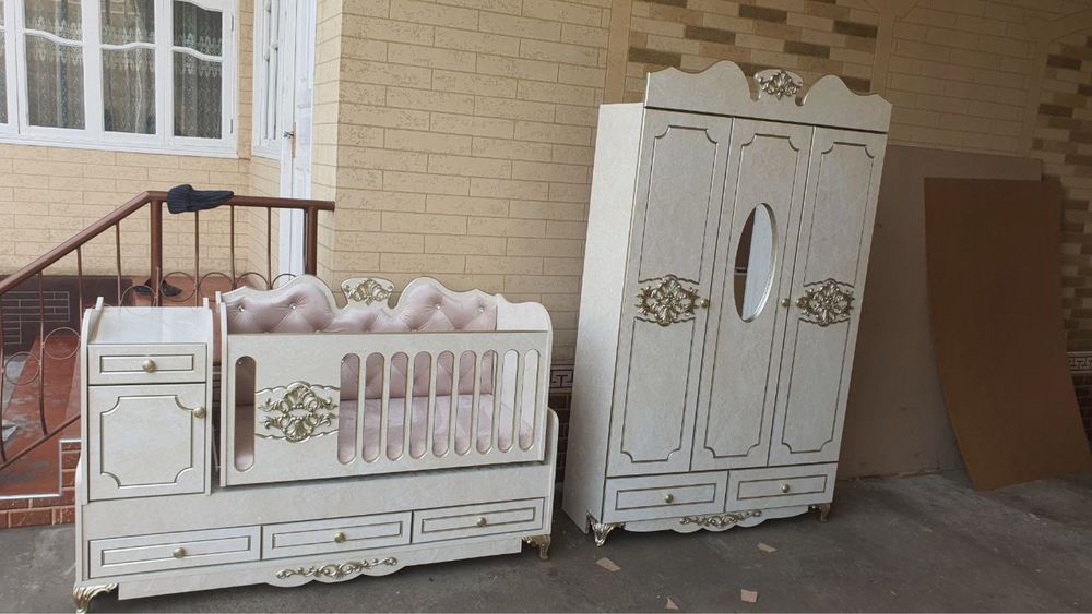 Детский мебель комплект