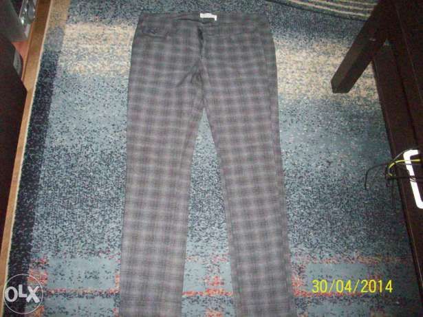 vand pantaloni fashion noi.produs calitate,import Anglia,marime 28/30