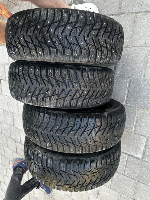 Продам шины зимние r16
