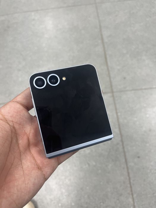 Телефон Samsung Z Flip 6 лот (9942)