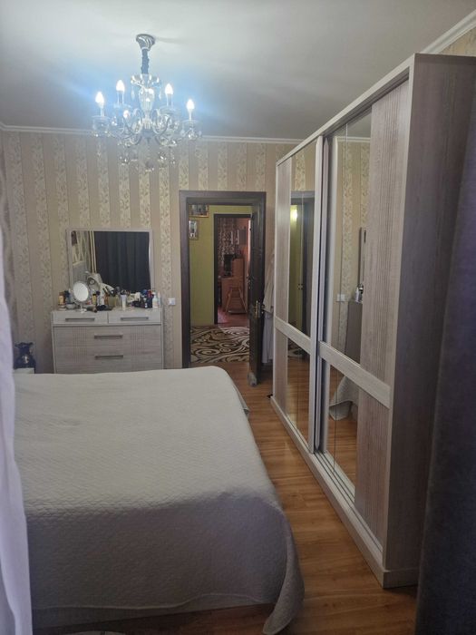 Продается квартира в сергели 2, 6 комнатная, 5 этаж 9-ти этажного дома