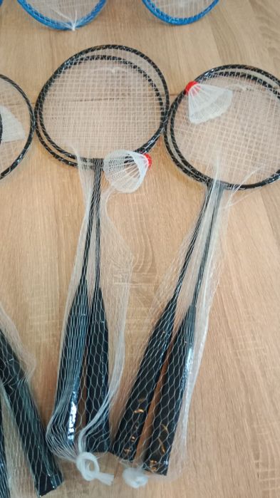 Бадминтон новый продам