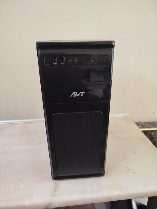 Продается Пустой для сборки ПК подойдут любые АТХ и мини ATX платы