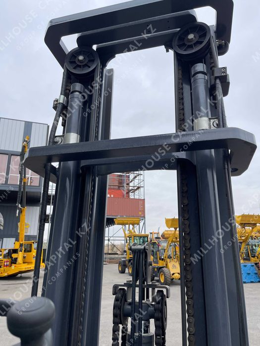 Вилочный погрузчик Goodsense FB30 ELECTRO