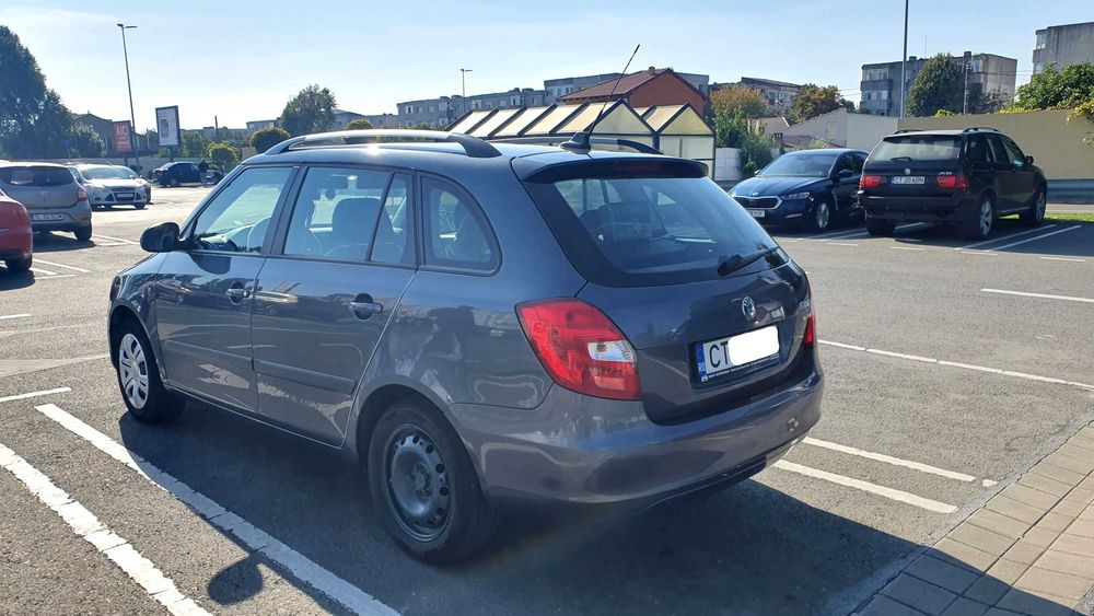 SKODA Fabia 2011 — imagine 3
