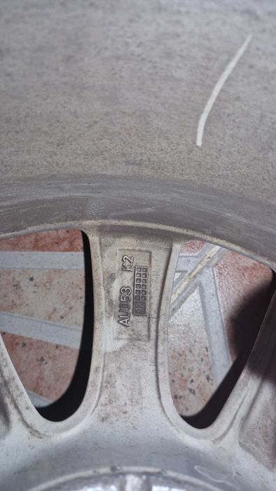 алуминиеви джанти със зимни гуми goodyear за ауди А6, 17 цола