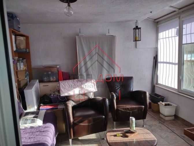 Дава се под наем Многостаен апартамент в Варна, Окръжна болница - 120 кв.м за 1154.64 € - Снимка #12