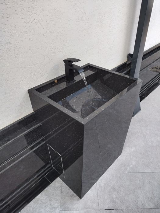 Keramagranitdan rakvina yasimza