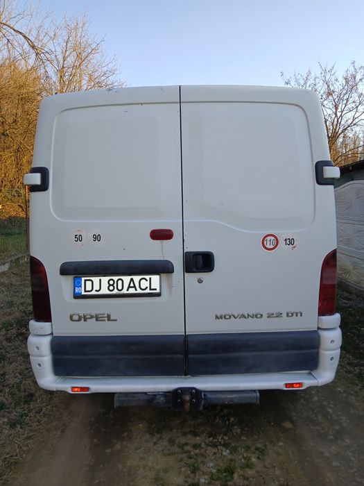 Vând sau skimb Opel movano
