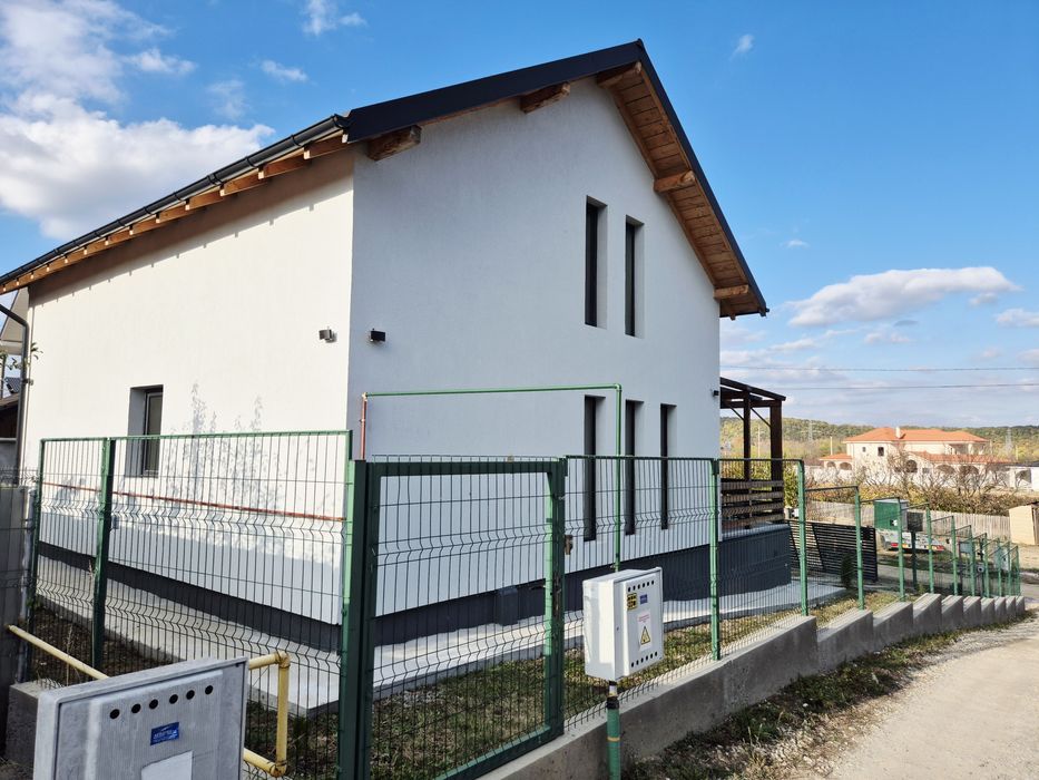 Casa Pitesti P+M 128 mp construiți