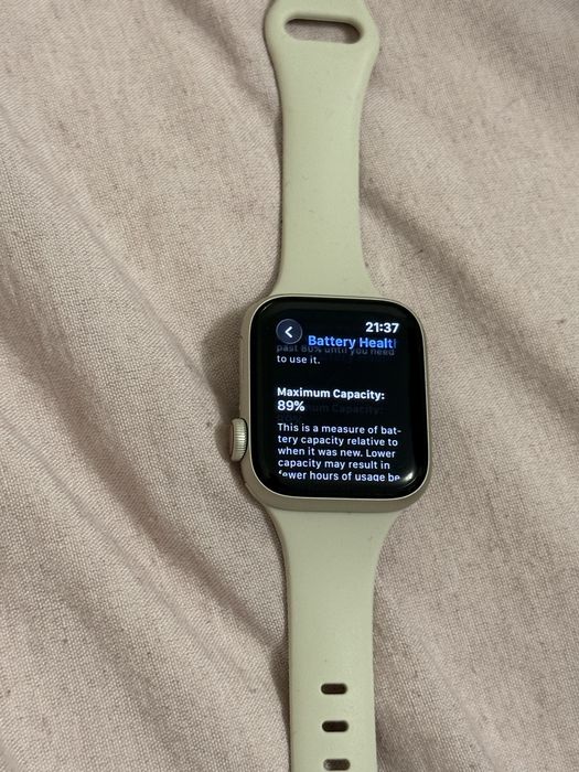 Apple Watch SE 2 + Cellular