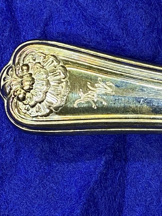 Столовый набор из серебра