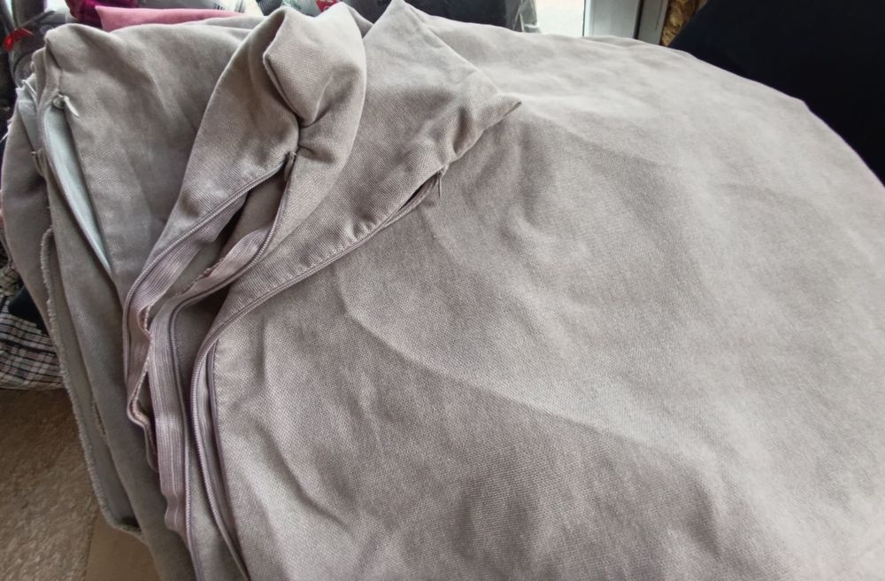 Декоративные подушки б/у