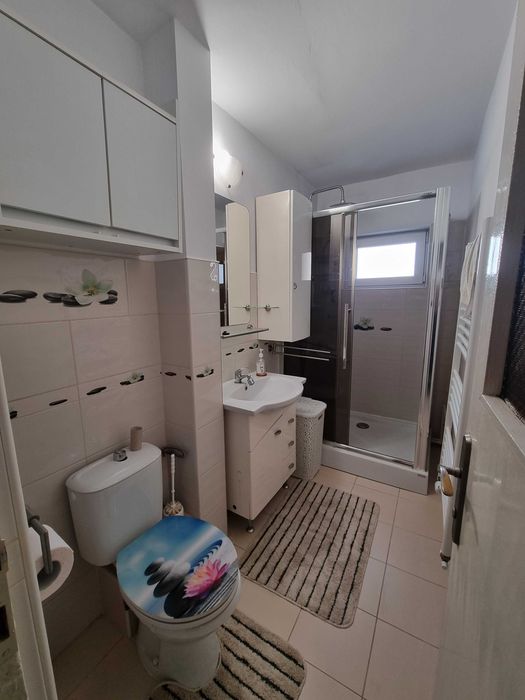 Proprietar inchiriez apartament 3 camere, centrala pe gaz, zona Girocului Lidia/Martirilor