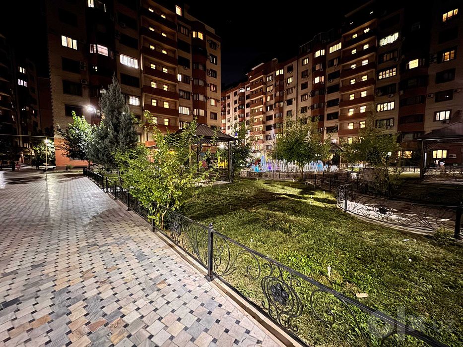 Красный "DREAM HOUSE", 4/7/10, 140 м2, Евро люкс, мебель и техника.