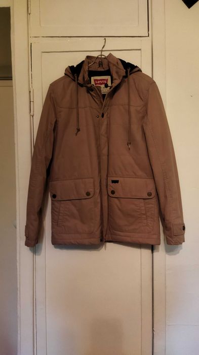 Продам зимние куртки Alaska Canada, The North Face, Levis
