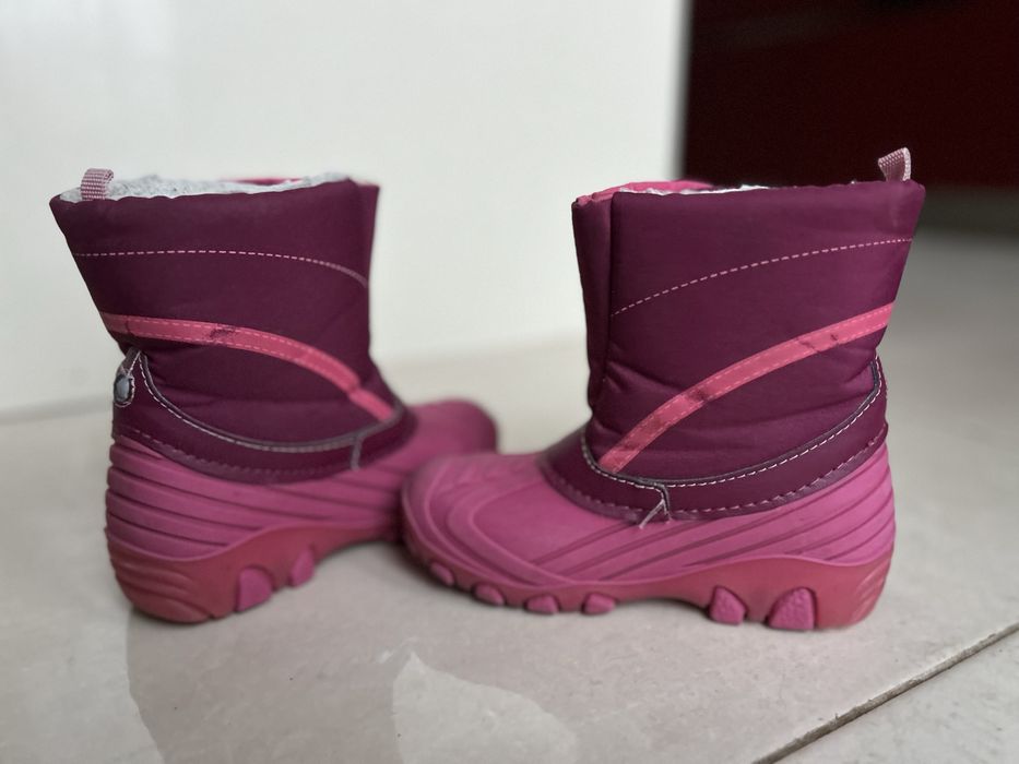 Светещи ботуши и затворени обувки DD Step за момиче, 28 номер