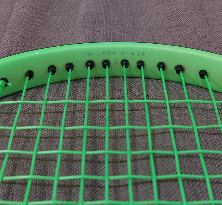 Wilson Blade v7 16x19 - грип 3