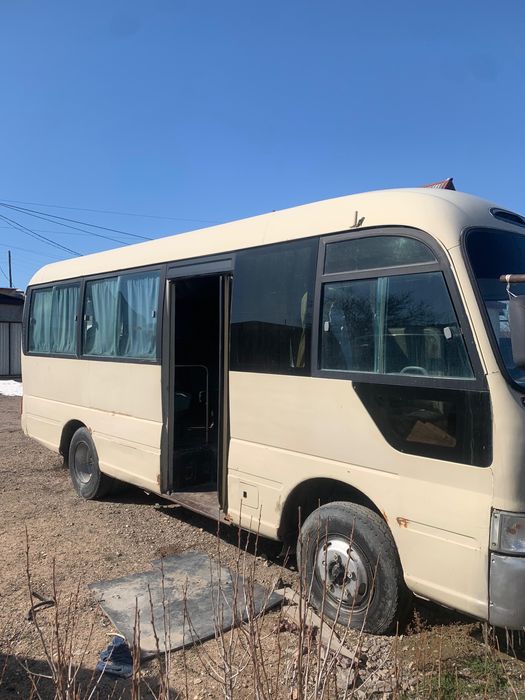 Автобус 18 местный