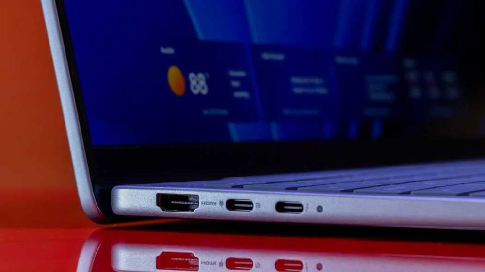 Laptop Dell Inspiron 16 Plus FHD+ Touch Intel Ultra 9 288V 32GB Ram 1TB SSD Windows 11 Nou-Sigilat Firma Factura Autorizat Dell AlienStore