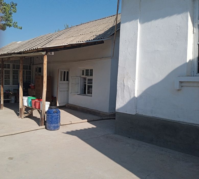 Уй сотилади Араншы2 кочаси 103уй