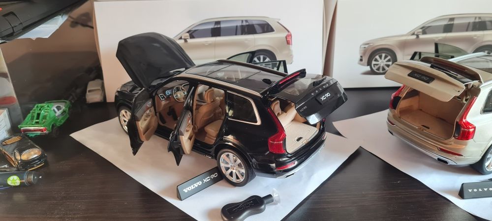 Aduc Machete 1 18 Volvo XC90 mark 2 cu imperfecțiuni
