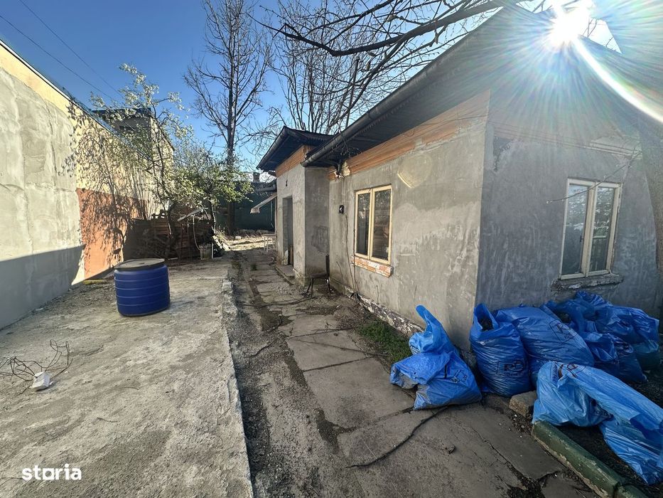 Casa batraneasca cu teren rahova sector 5 201 mp