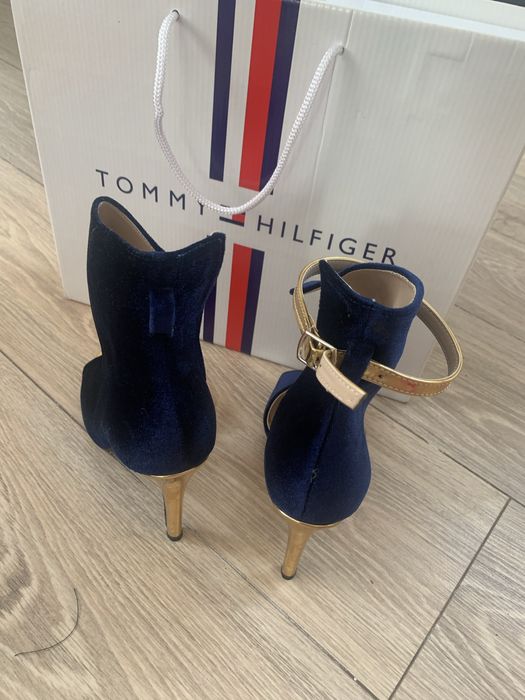 Женская обувь на каблуке. 37 размер.