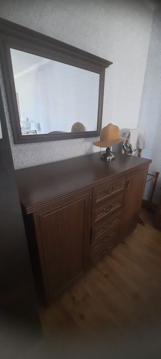 Продам спальный гарнитур