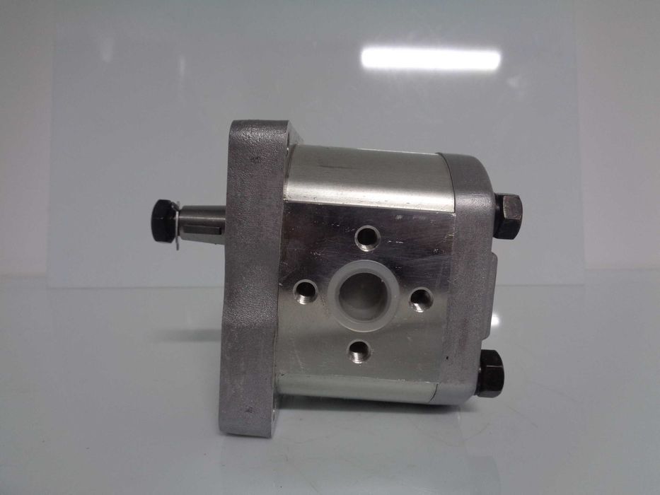 Pompa Landini 1000 1000 DT vigneti Class Dominator  Massey 3539857M91