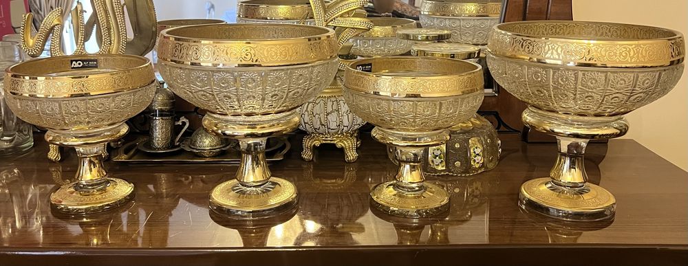 Продается хрустальный набор для праздничной сервировки