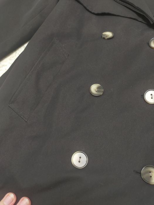 Женский плащ черный