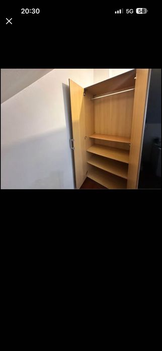 Гардероб много запазен;