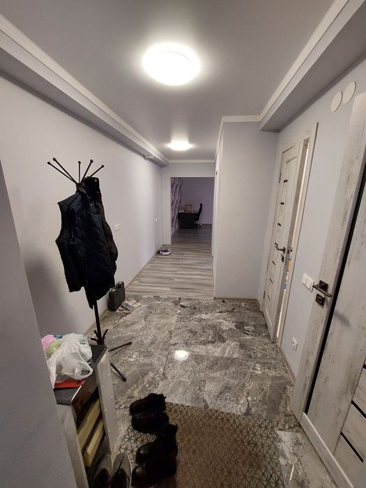 Продаётся двухкомнатная квартира