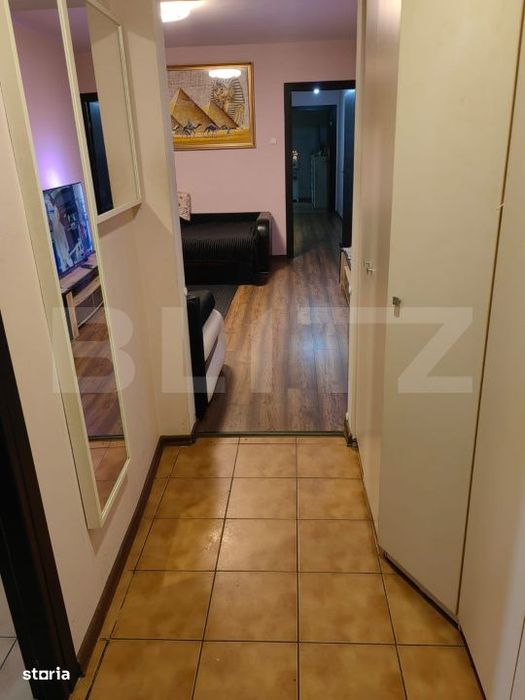 Apartament 3 camere, 80 mp, zona Podu de Piatra