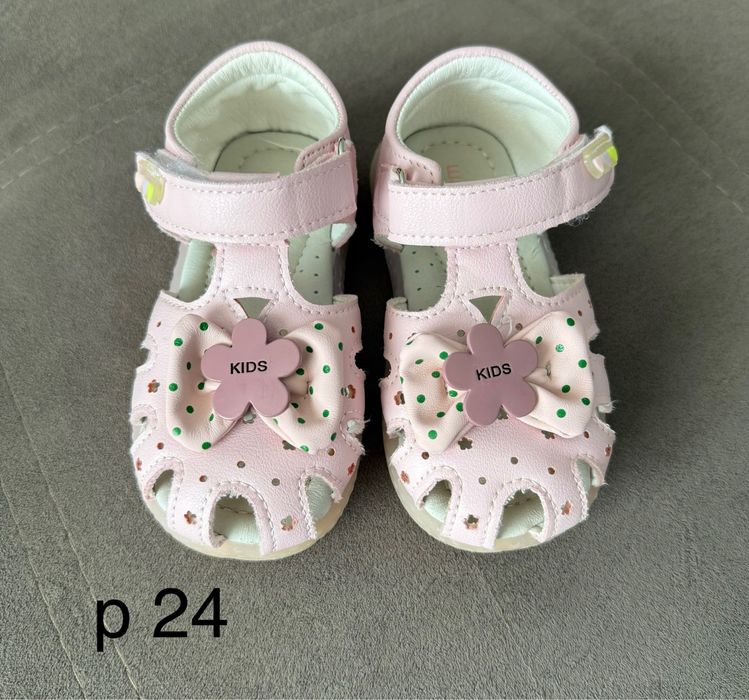 Продам детскую обувь