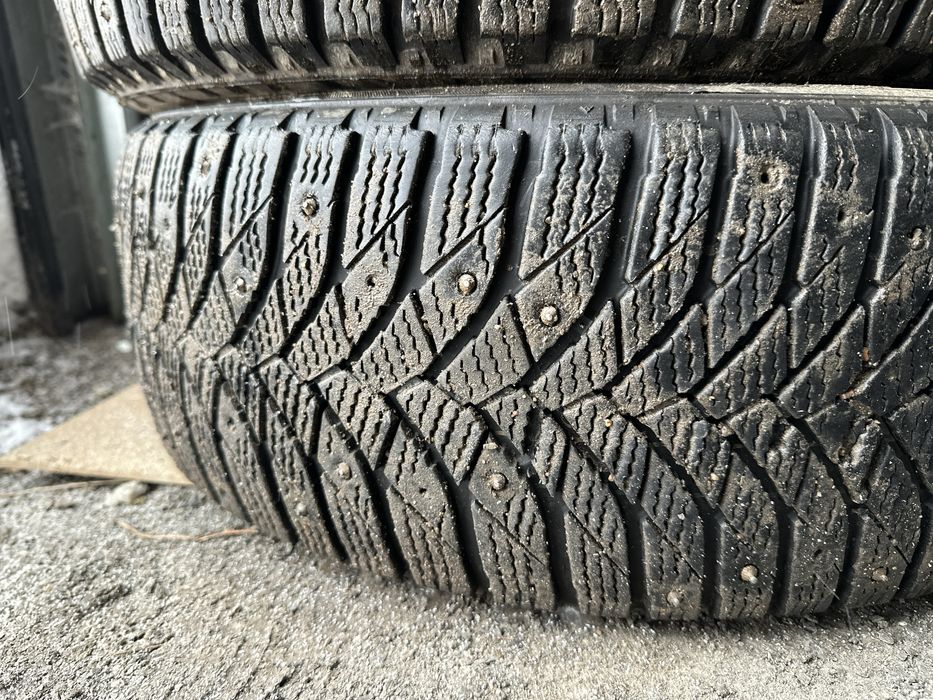 Шипованные шины 205/65/15