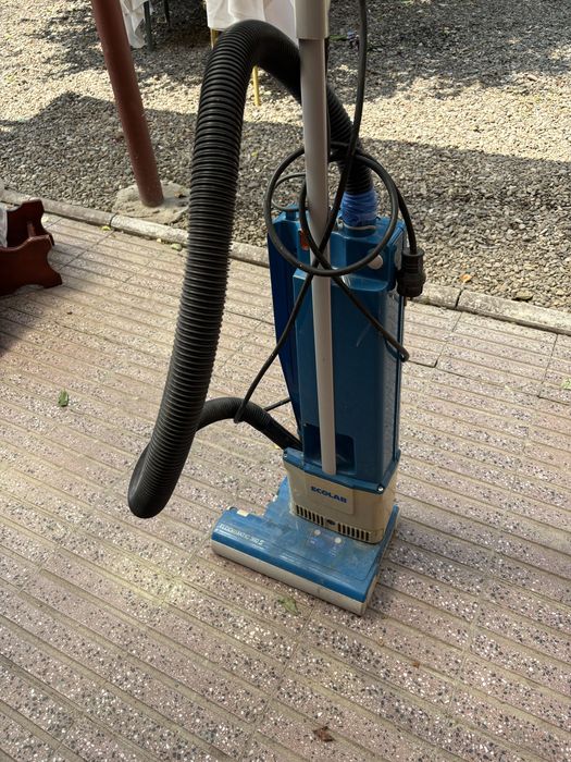 Aspirator Ecolab pret 520 lei.