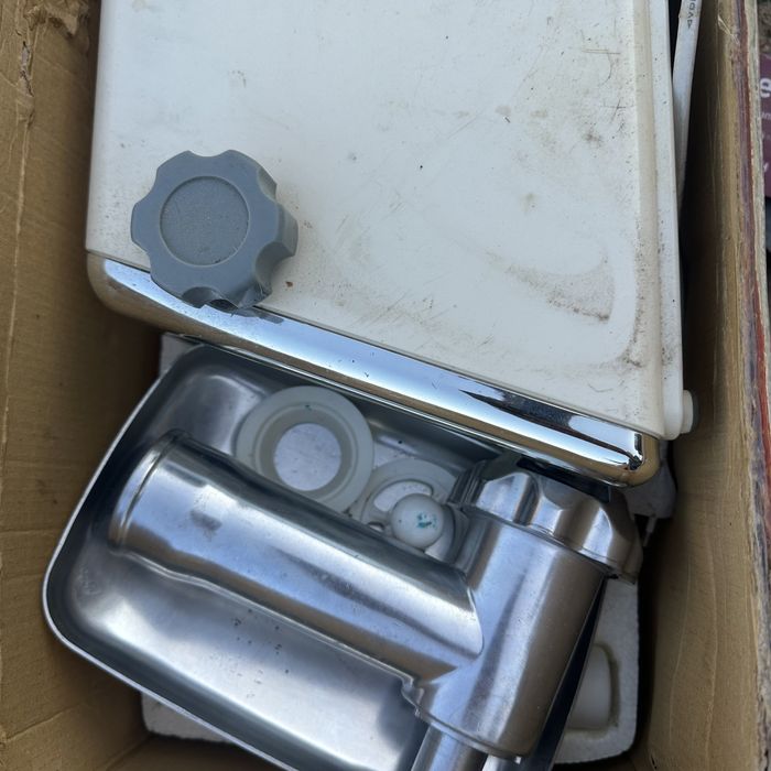 Мясорубка электрическая